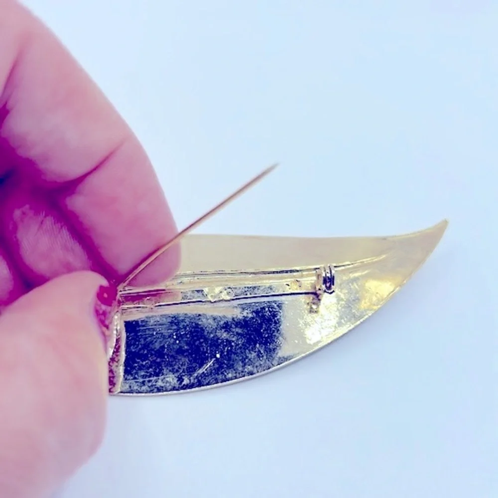 Vintage Enamel Leaf Brooch